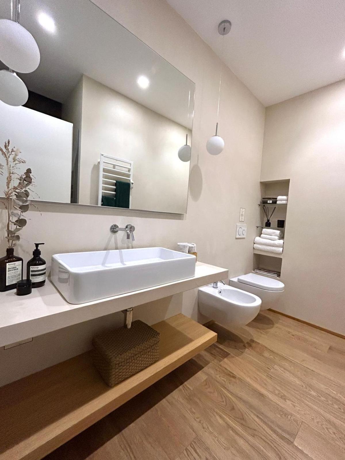 Voltaottosuite - Comfort And Elegance In Moscova Milão Exterior foto